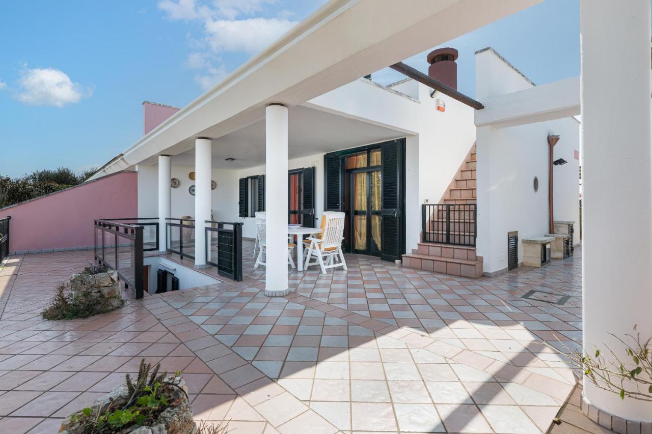 Villa Ivana E Beatrice - Villaggio Santa Lucia أوستوني المظهر الخارجي الصورة